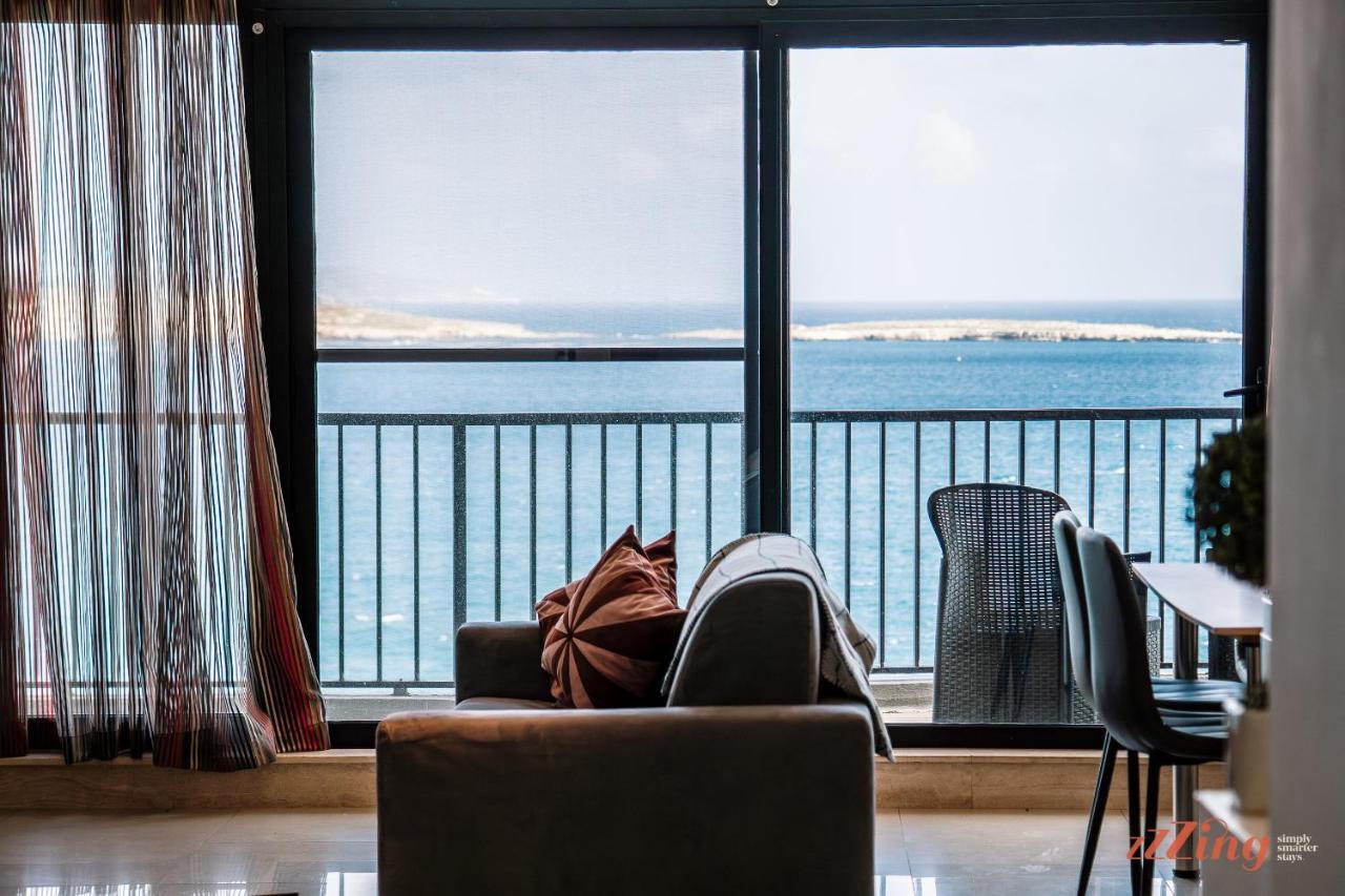 A Stylish Seaside Apartment St. Paul's Bay